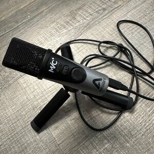 Apogee MiC Plus - Studio Quality USB Microphone with Cardioid Condenser Mic